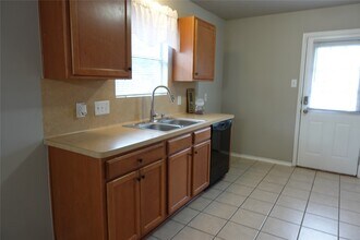 9123 River Dale Canyon Ln in Humble, TX - Building Photo - Building Photo