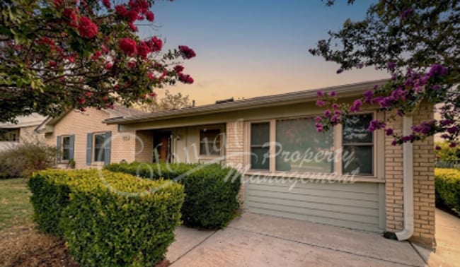 property at 815 Kielman Dr