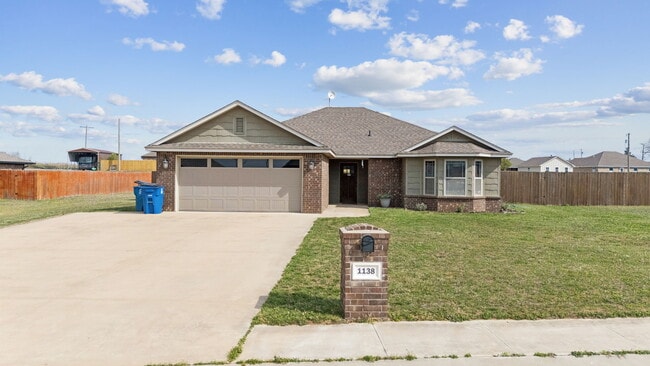 property at 1138 Jones Ave