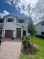 4844 Dillon St in Greenacres, FL - Building Photo