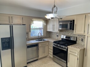 674 Forest St in Kearny, NJ - Building Photo - Building Photo