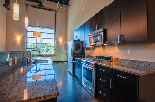 1660 DeKalb Ave NE in Atlanta, GA - Building Photo - Building Photo