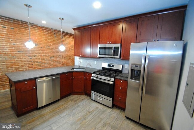property at 241 High St