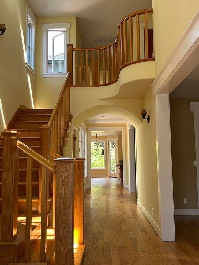 24 Starr Way in Mountain View, CA - Building Photo - Building Photo