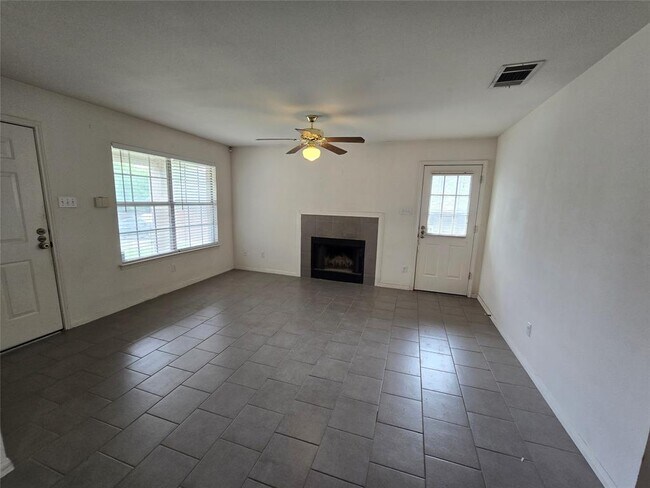 1917 Alex Ave in Austin, TX - Building Photo - Building Photo