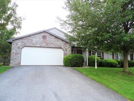 507 Foggy Bottom Rd in Ephrata, PA - Building Photo