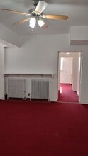 1720 W 76th St, Unit 202 in Chicago, IL - Building Photo - Building Photo