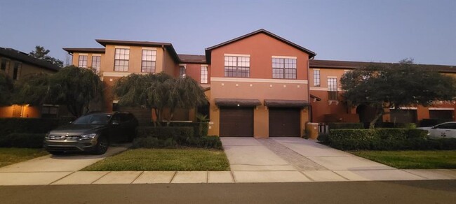 1028 Blackwater Dr in Zephyrhills, FL - Building Photo - Building Photo