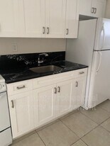 6032 Pierce St in Hollywood, FL - Building Photo