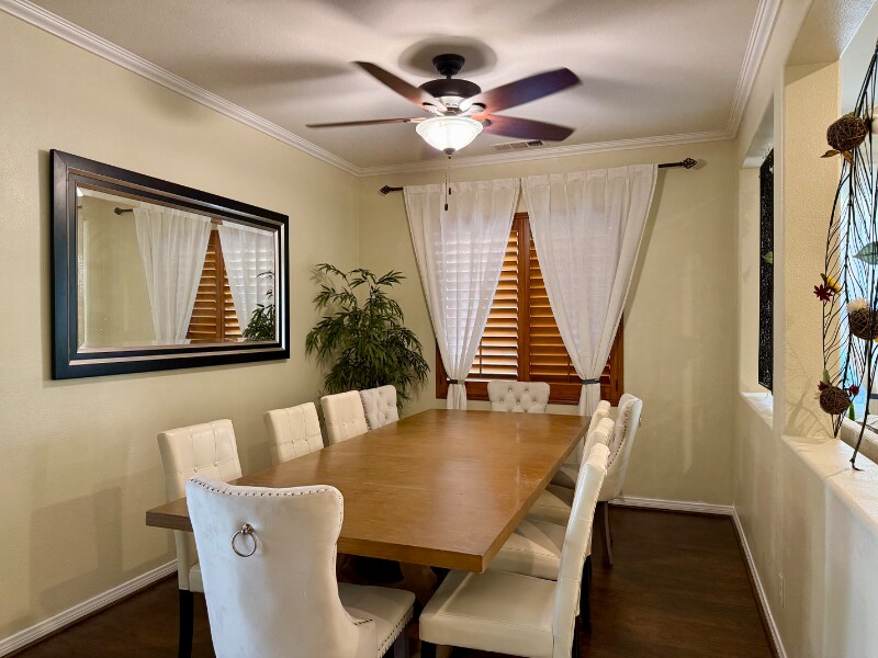 13652 Perry Ann Cir in Corona, CA - Building Photo