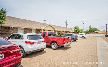 5504 34th St in Lubbock, TX - Foto de edificio - Building Photo