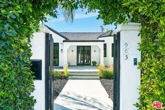 903 N Crescent Heights Blvd in Los Angeles, CA - Building Photo - Building Photo