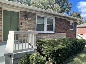 248 McGavock Pk in Nashville, TN - Building Photo