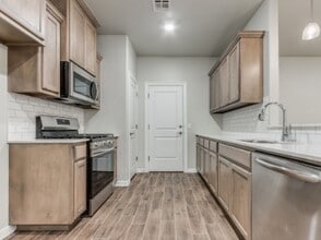 12937 Willow Villas Dr in Yukon, OK - Building Photo - Building Photo