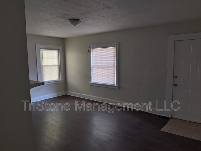 1312 Bethel Rd in Charlotte, NC - Foto de edificio - Building Photo