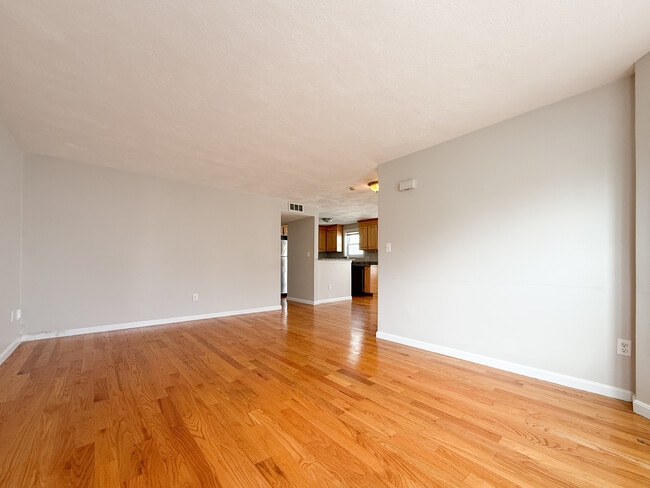 34 Lonsdale St, Unit 2, Unit 2