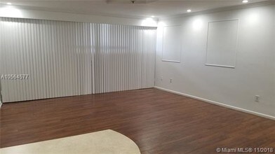 5255 Collins Ave-Unit -L3 in Miami, FL - Building Photo - Building Photo