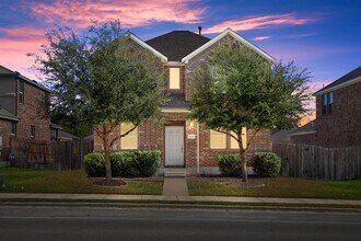 1700 W Broade St in Leander, TX - Building Photo - Building Photo