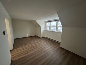 2905 Burden Ave, Unit 2905.5 Burden in Dubuque, IA - Building Photo - Building Photo