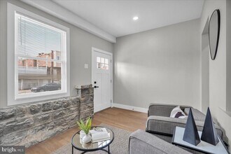 1013 S 51st St in Philadelphia, PA - Building Photo - Building Photo