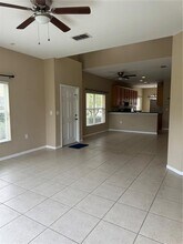 8514 Broken Willow Ct in Tampa, FL - Foto de edificio - Building Photo