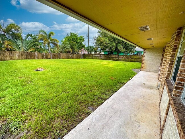 2682 Hinda Rd in West Palm Beach, FL - Building Photo - Building Photo