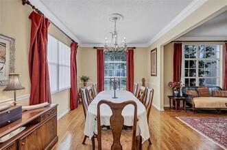 9314 Heritage Oak Ct in Tampa, FL - Building Photo - Building Photo