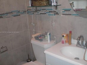 5012 SW 90th Way in Cooper City, FL - Building Photo - Building Photo
