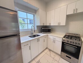 1605 Jefferson Ave in Miami Beach, FL - Foto de edificio - Building Photo