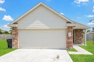 8634 Doris Oaks Cir in Houston, TX - Building Photo