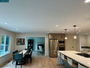 226 Alderbrook Pl in Moraga, CA - Building Photo - Building Photo