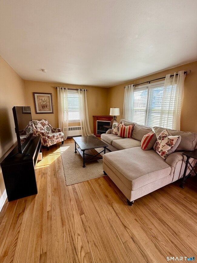 177 Montowese Ave in North Haven, CT - Building Photo - Building Photo