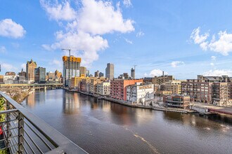 106 W Seeboth St in Milwaukee, WI - Building Photo - Building Photo