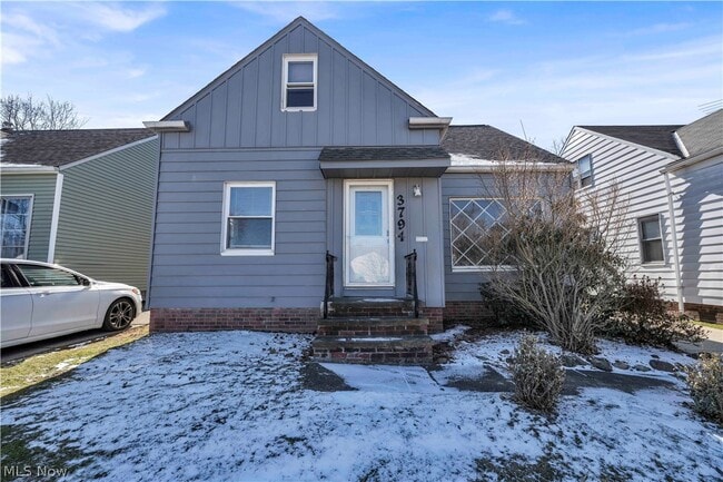 property at 3794 Salisbury Rd