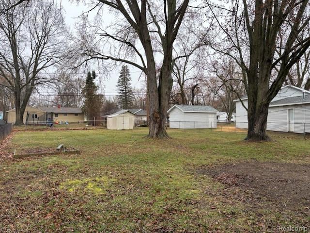 805 Hartner St in Holly, MI - Foto de edificio - Building Photo