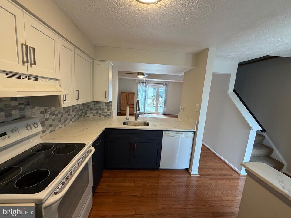 14724 Crosswood Terrace in Burtonsville, MD - Building Photo