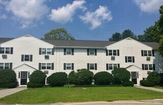 Azalea Court Apartments in Acton, MA - Building Photo