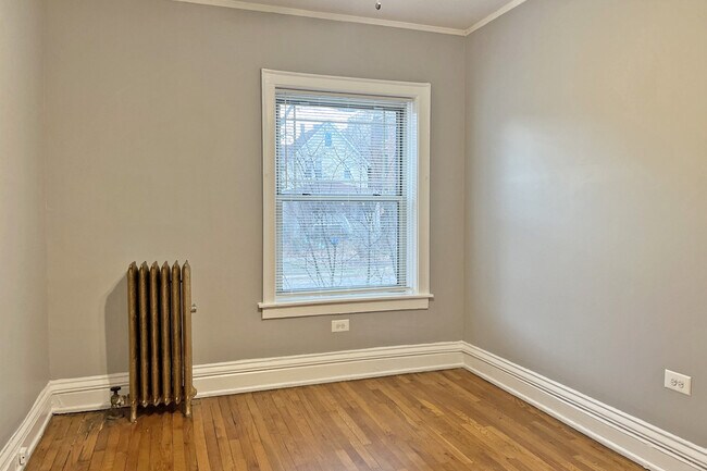 218-228 Pleasant St. and 134-140 S. Harvey Ave. in Oak Park, IL - Building Photo - Building Photo