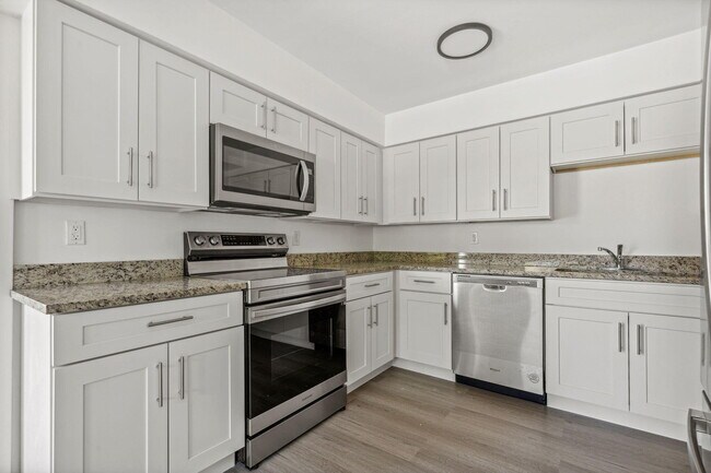 230 SW 13th Ave in Delray Beach, FL - Building Photo - Building Photo