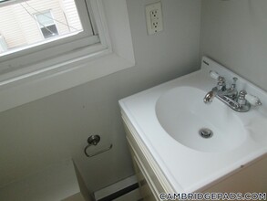 20 John F. Kennedy St in Cambridge, MA - Building Photo - Building Photo