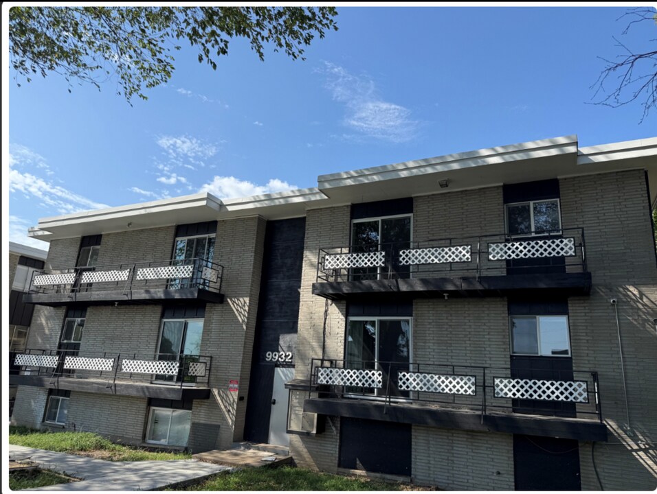 9932 E 36th St S, Unit 2 in Independence, MO - Building Photo