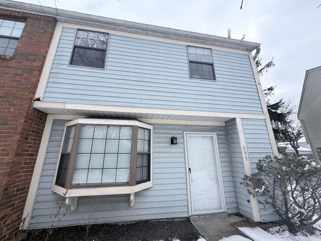 955 Cross Country Dr in Columbus, OH - Building Photo - Building Photo