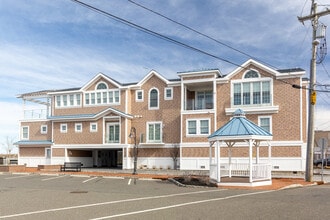 100 N West Ave in Beach Haven, NJ - Building Photo - Building Photo