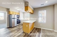 2643 E Madison St photo'