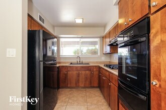 4054 W Mission Ln in Phoenix, AZ - Building Photo - Building Photo