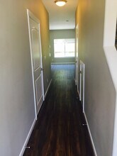 1422-1422 Marigold Dr in Independence, OR - Building Photo - Building Photo