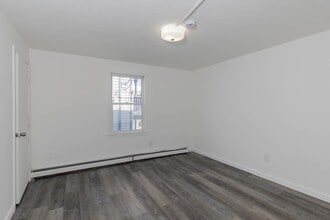 13 Greenwood St in Gardner, MA - Building Photo - Building Photo