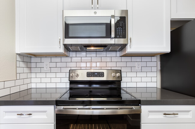 The Podium Apartments in Cupertino, CA - Building Photo - Interior Photo