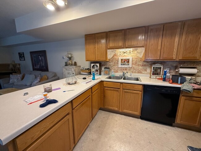 3564 E Meadows Pl in Eau Claire, WI - Foto de edificio - Building Photo