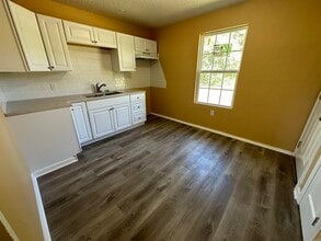 4 Hiland Pl in Benton, AR - Building Photo - Building Photo